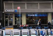 The big banks in the United States already feel the economic slowdown in their accounts