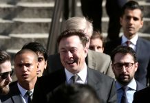 What Elon Musk’s private messages say about the future of Twitter