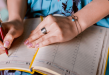 How to help your child to choose his modern language in college?